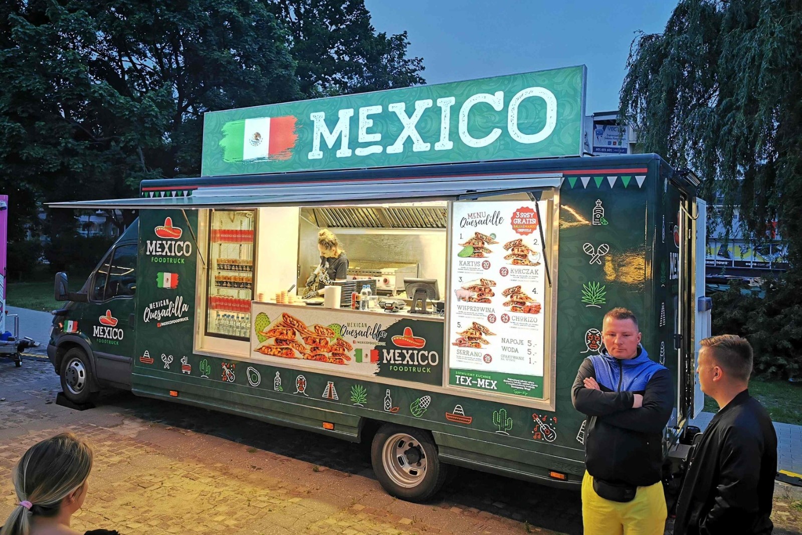 fcaef27d-da3f-4e92-8a49-ad1dc41e0969